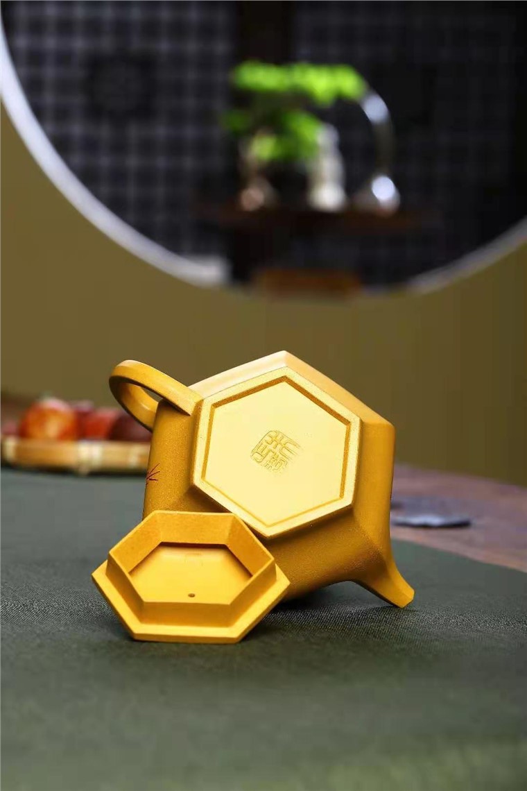 朱正琴作品 六方宫灯