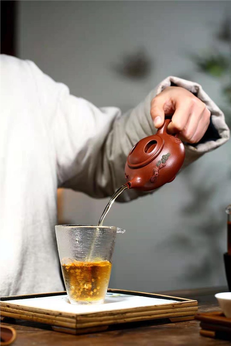 单志萍作品 牛盖石瓢