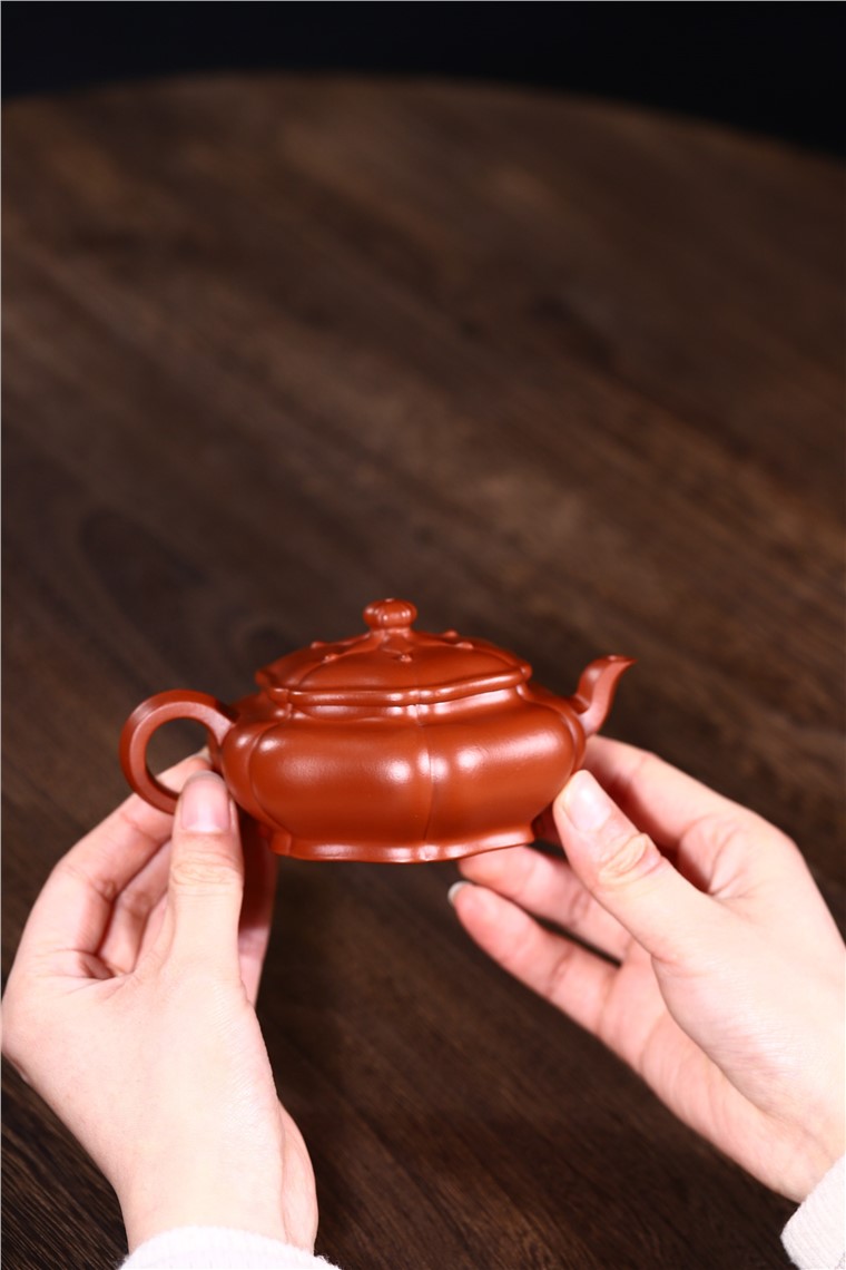 徐勤作品 筋纹宫灯图片