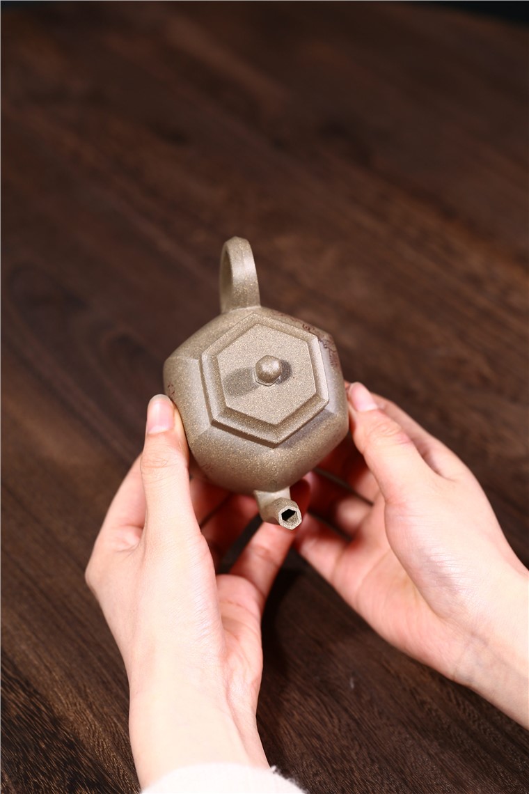 徐勤作品 高宫灯图片