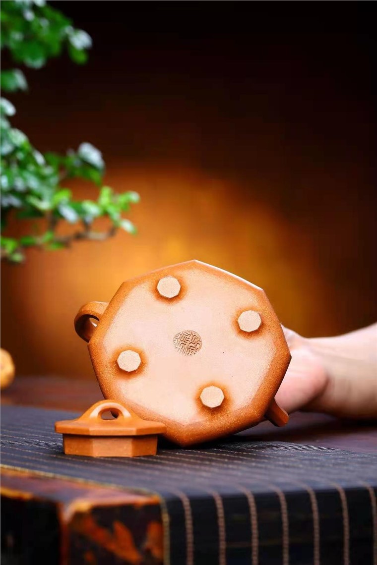 庄其芳作品 八方石瓢图片