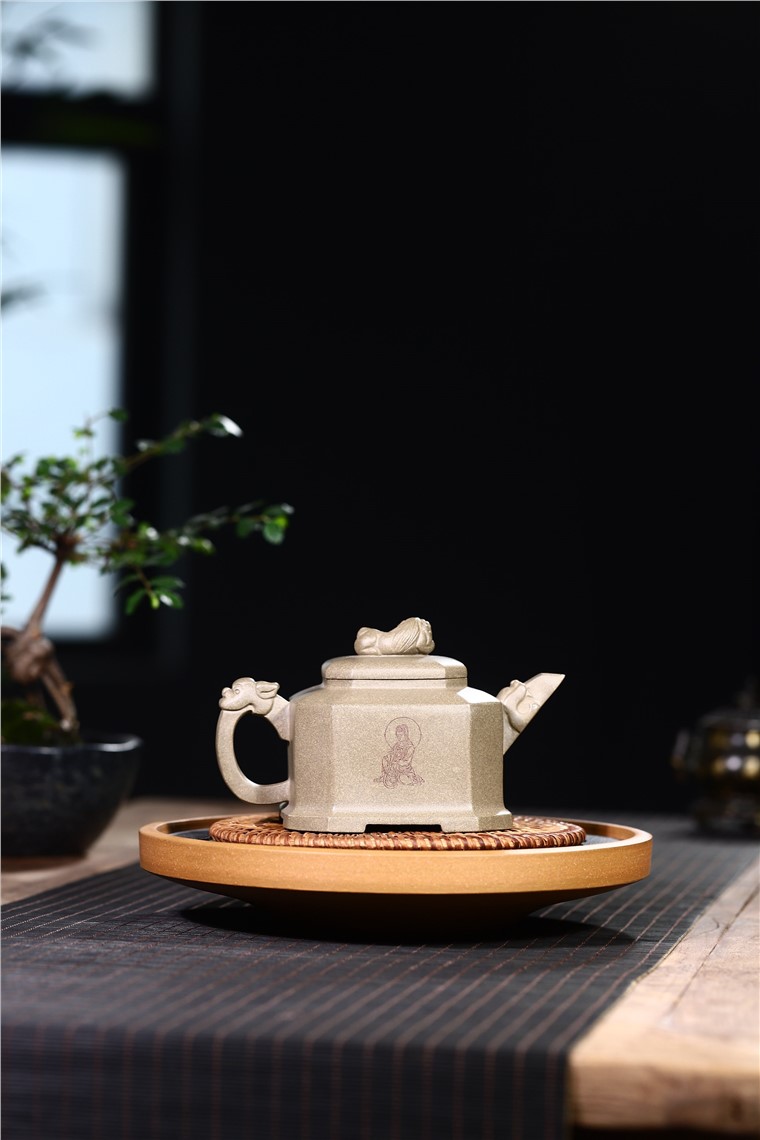 徐勤作品 八方纳福图片