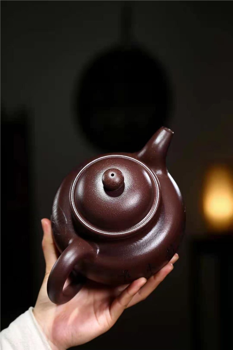秦国萍作品 寿珍掇球图片