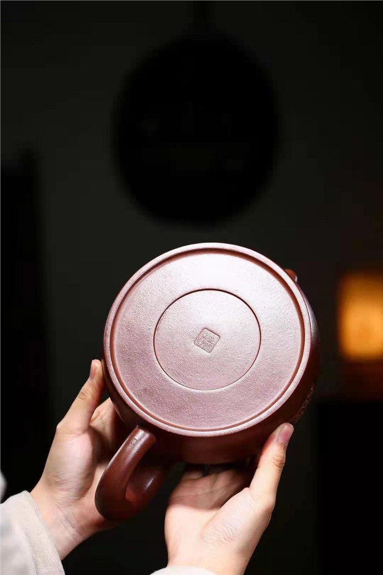 秦国萍作品 财大气粗