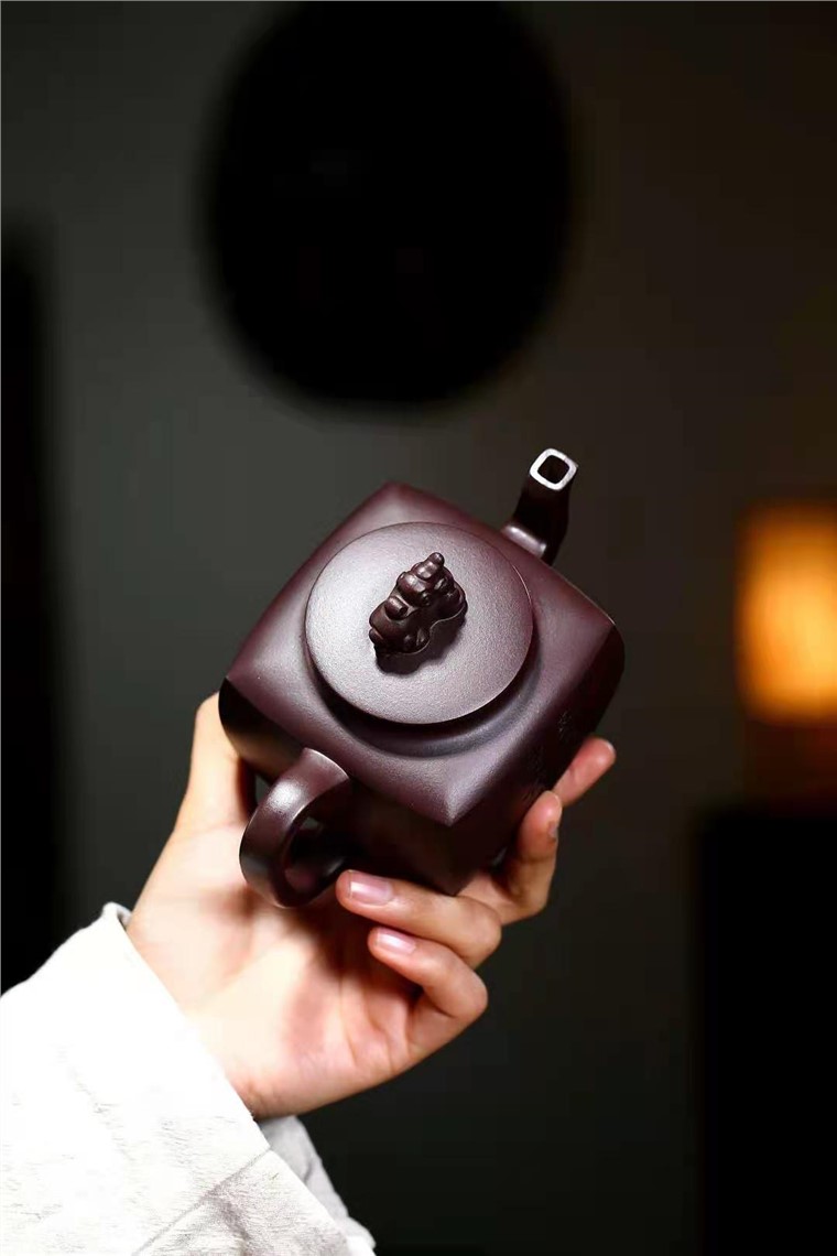 邹旭敏作品 四方尊图片