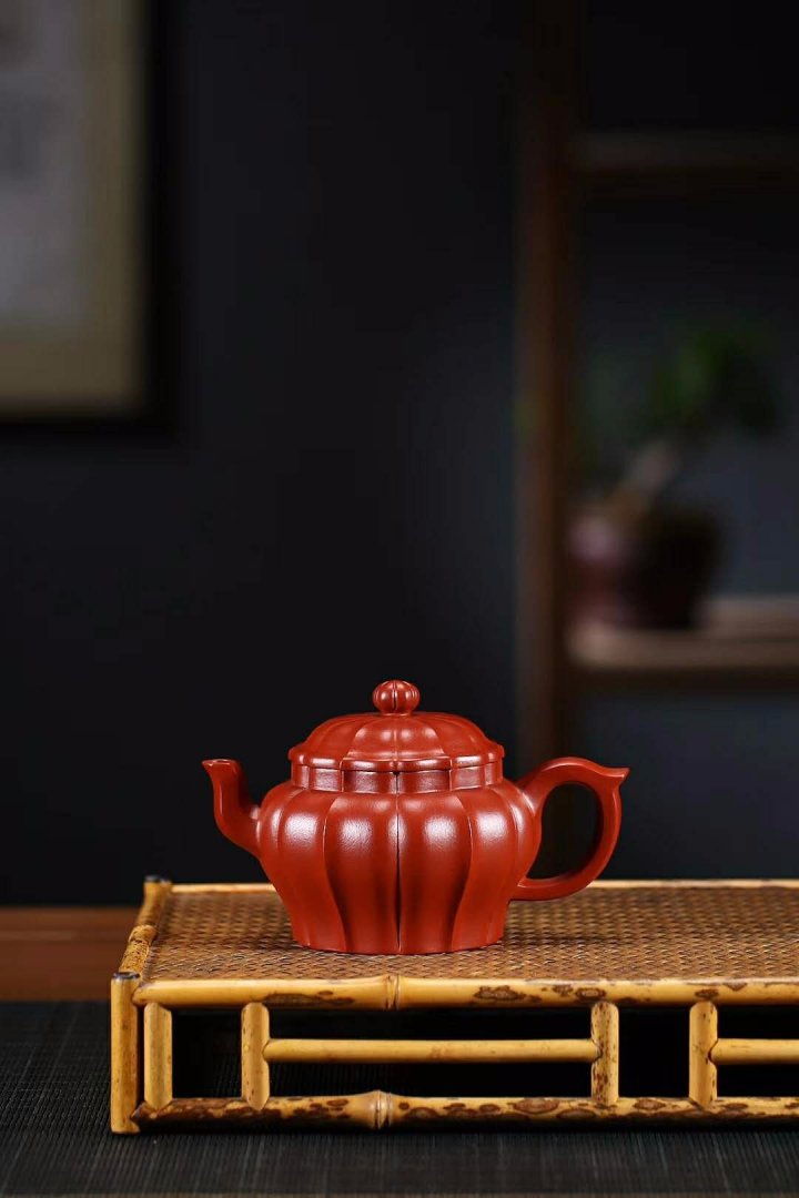 杨军保作品 菱花宫灯