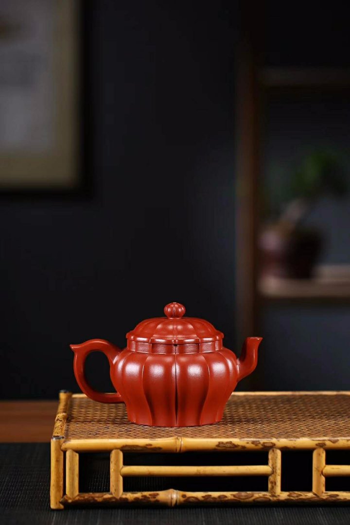 杨军保作品 菱花宫灯