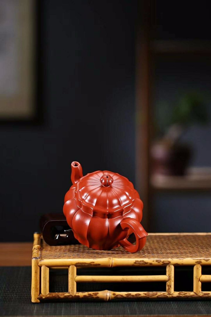 杨军保作品 菱花宫灯