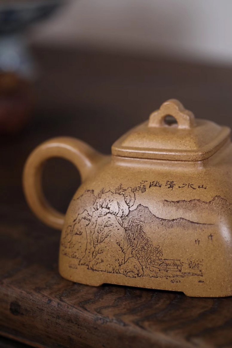 顾跃君作品 孤棱壶