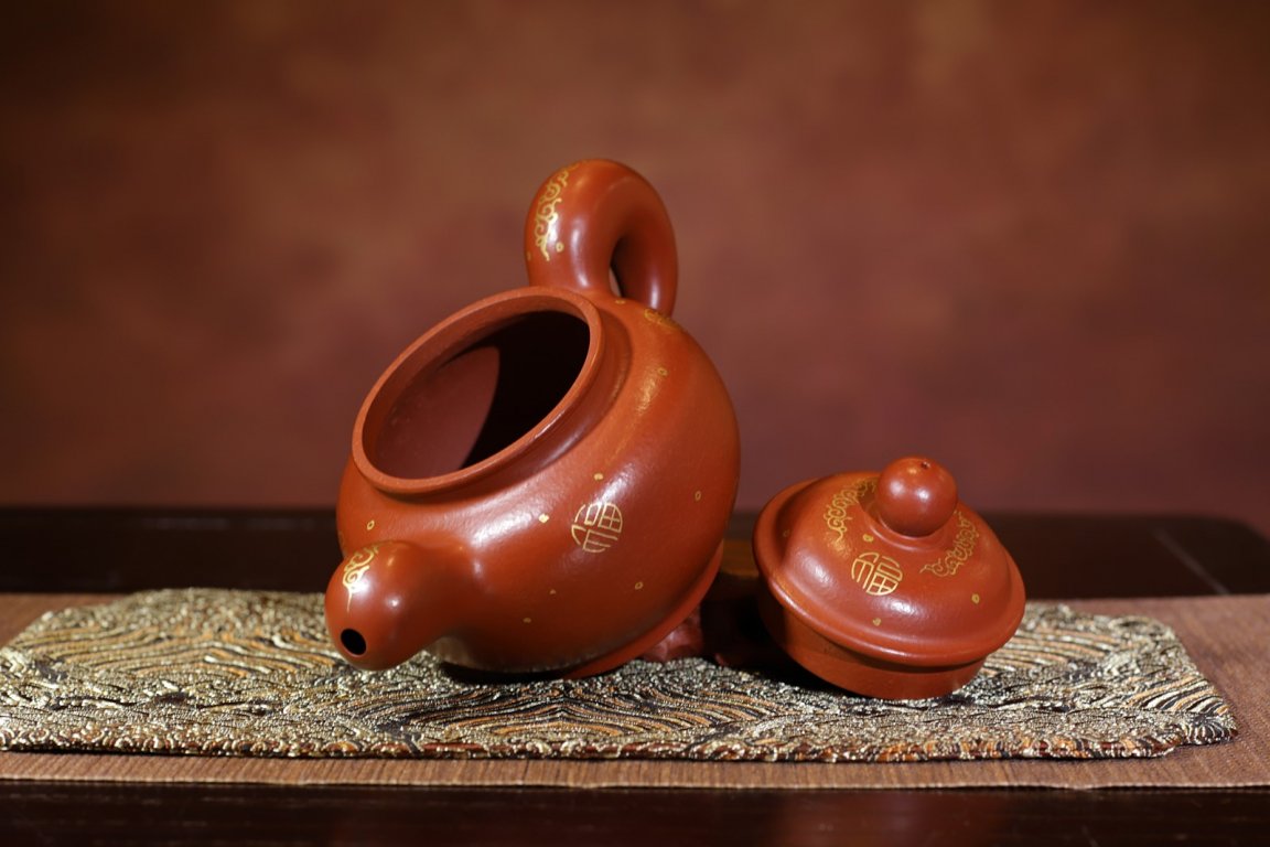 鲍玉华作品 道洪掇只