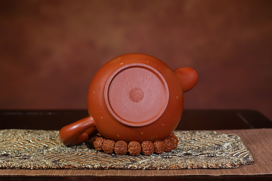 鲍玉华作品 道洪掇只