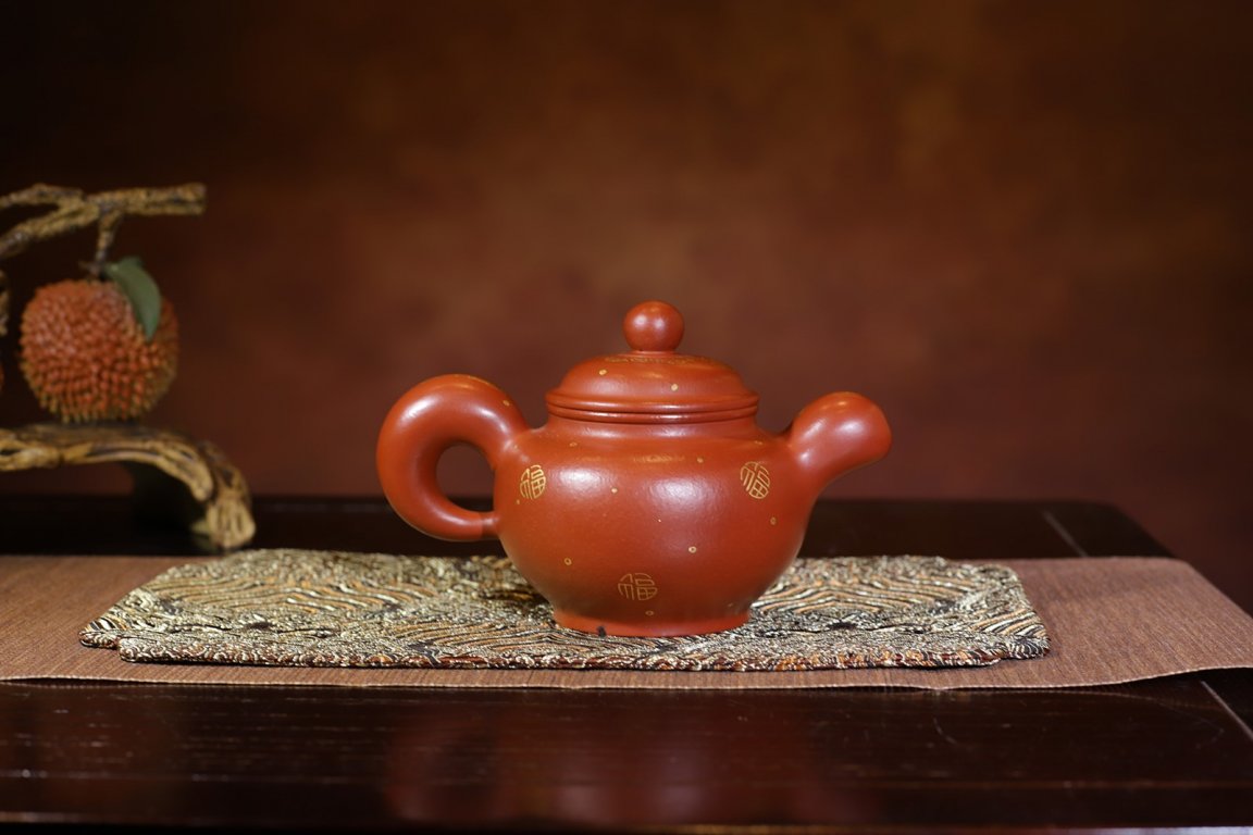 鲍玉华作品 道洪掇只