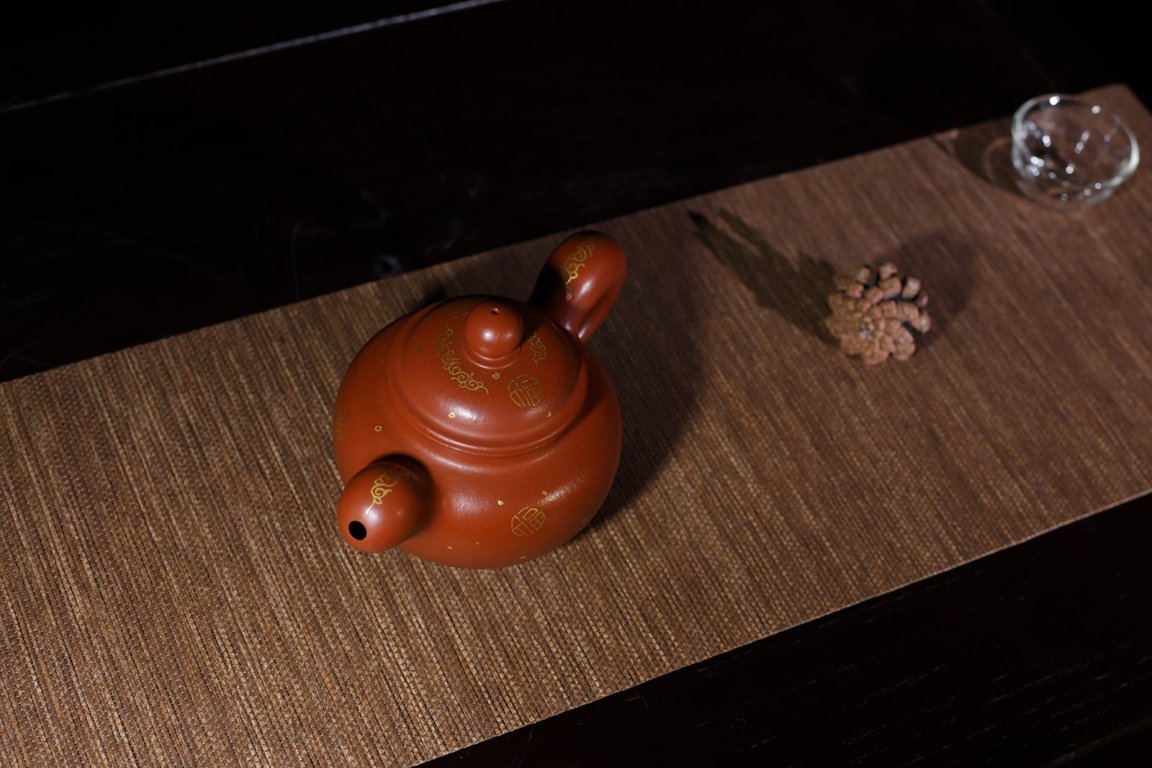 鲍玉华作品 道洪掇只