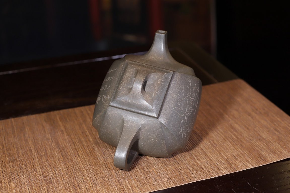 陈亚萍作品 四方抽角石瓢