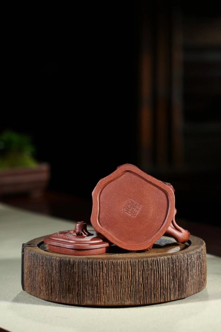 沈洪斌作品 梅桩杯