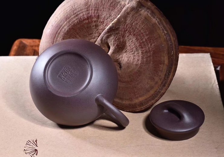 殷耀军作品 扁石