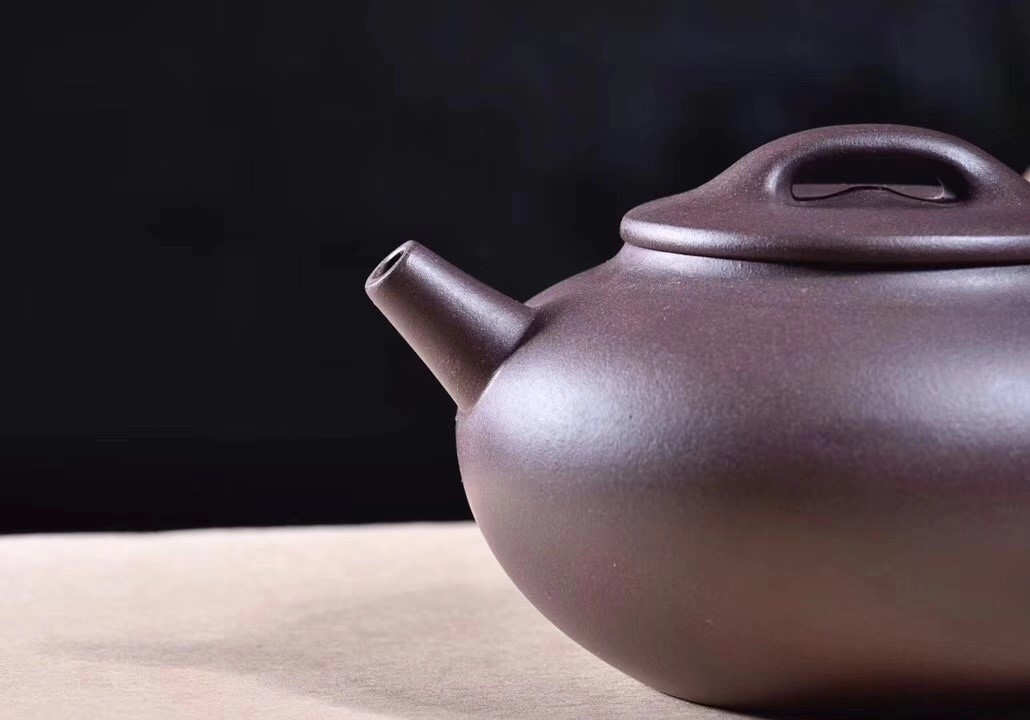 殷耀军作品 扁石