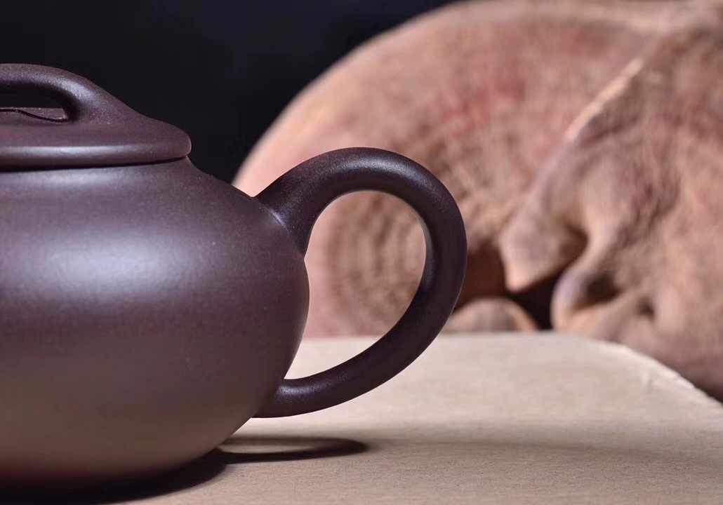 殷耀军作品 扁石