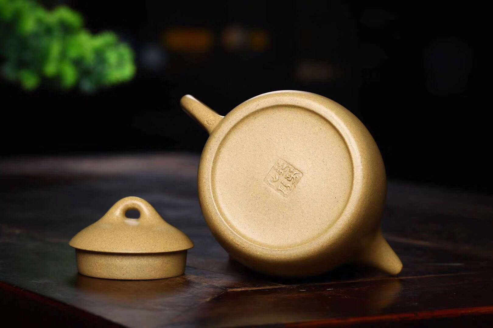 蒋芳仙作品 秦权