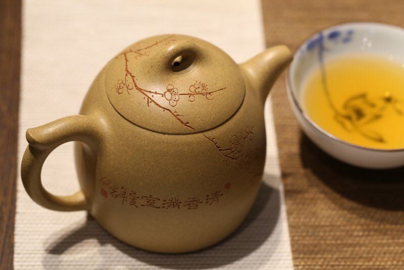 蒋芳仙作品 梅花秦权