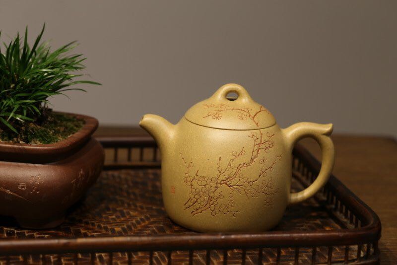 蒋芳仙作品 梅花秦权