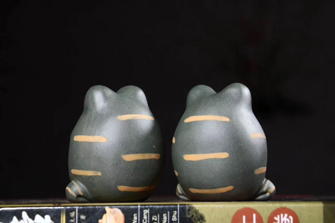 悠然紫砂作品 青蛙