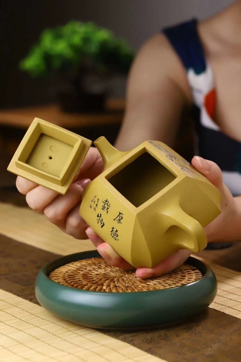 张菊仙作品 抽角石瓢