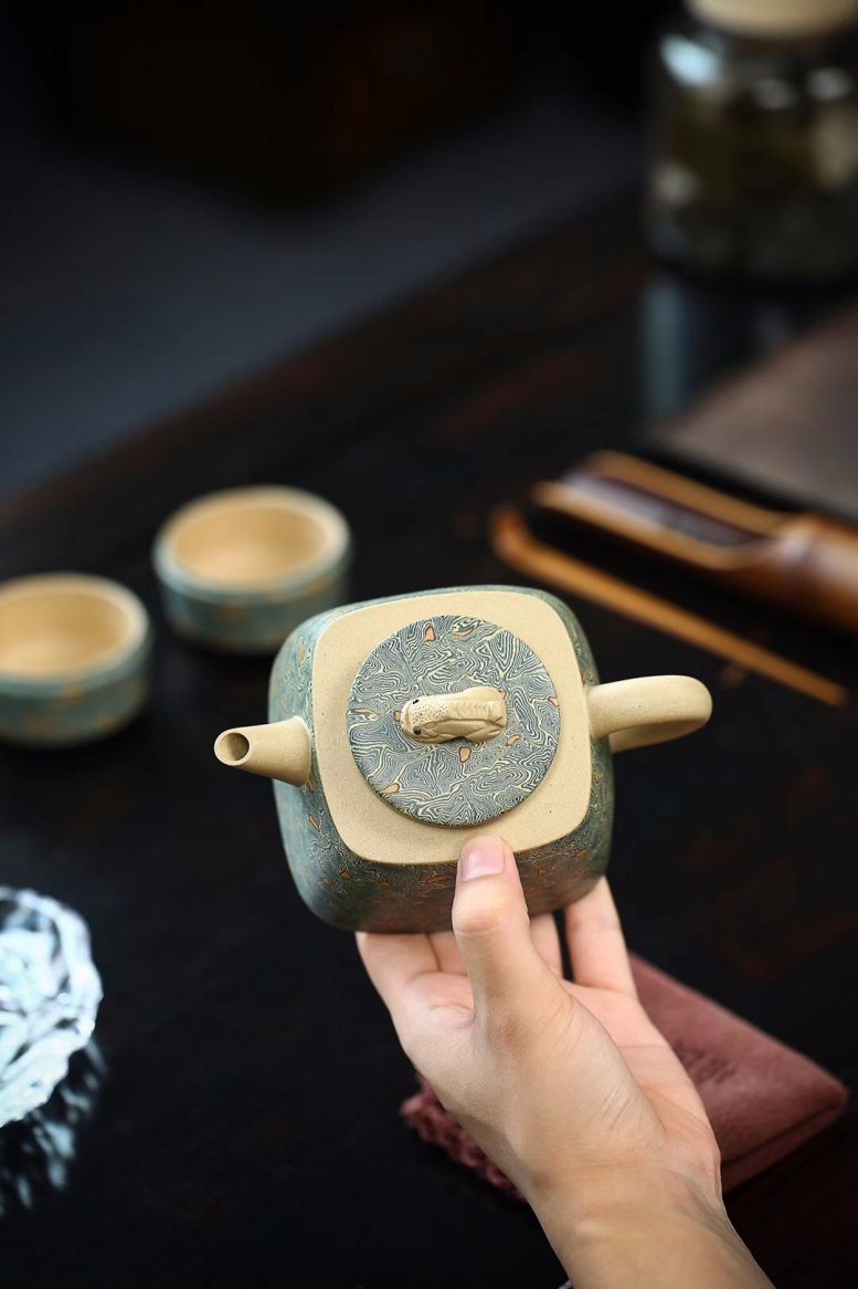 杨军保作品 绞泥禅心