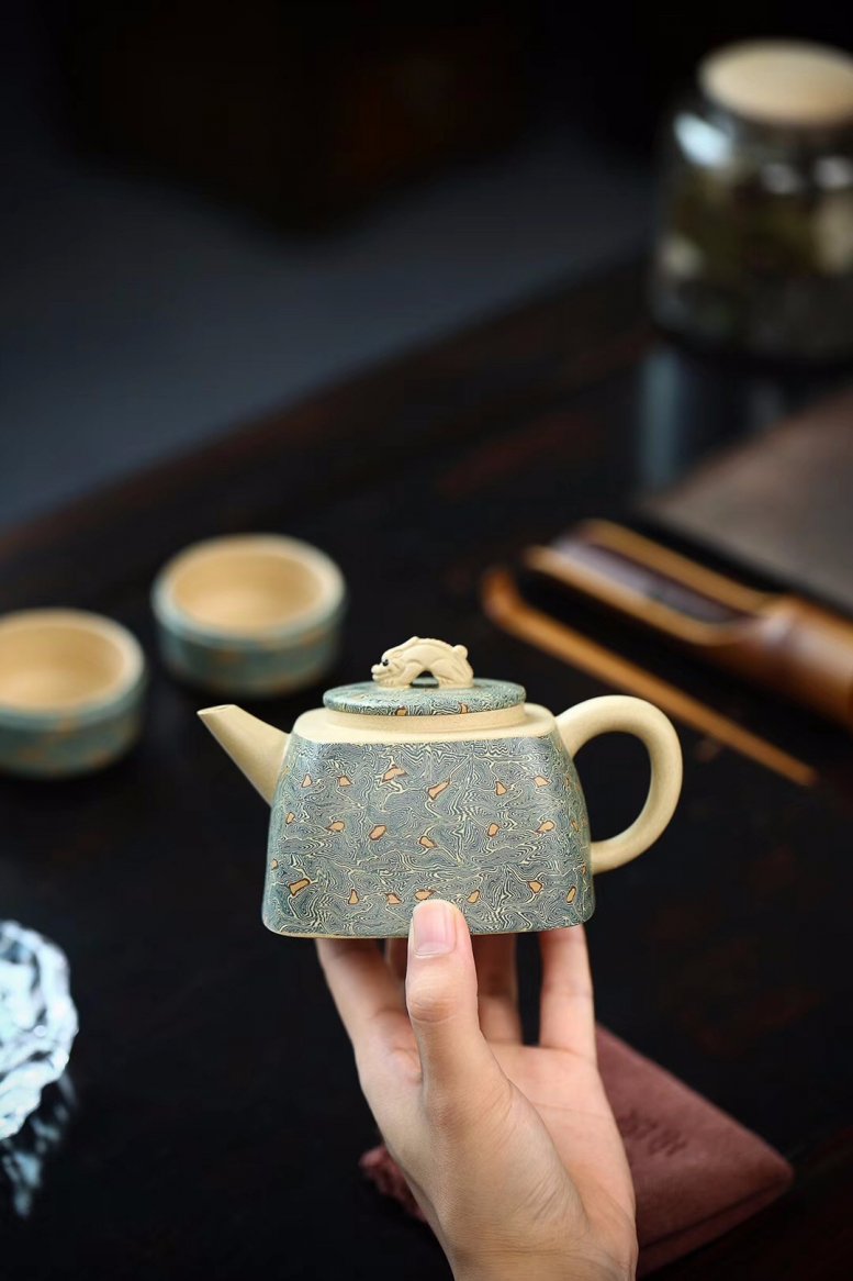 杨军保作品 绞泥禅心