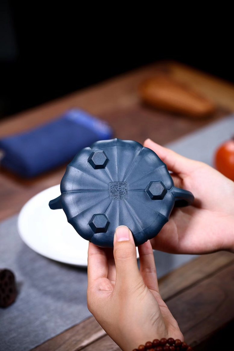 杨军保作品 葵石瓢