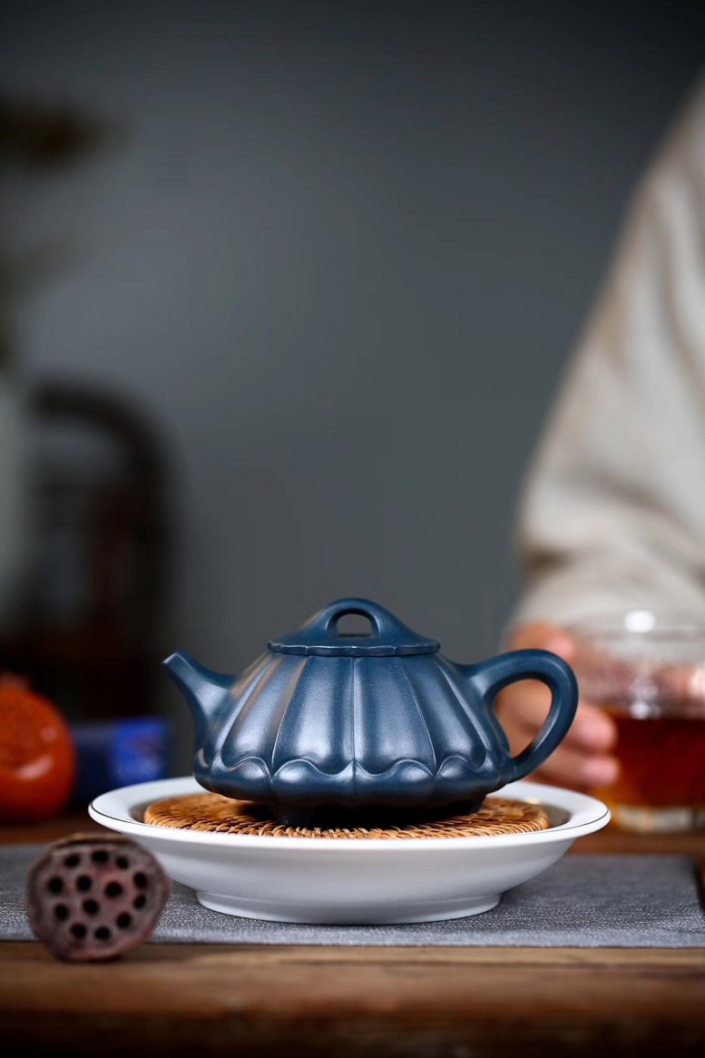 杨军保作品 葵石瓢