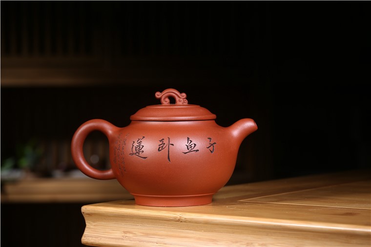朱建伟作品 子鱼卧莲