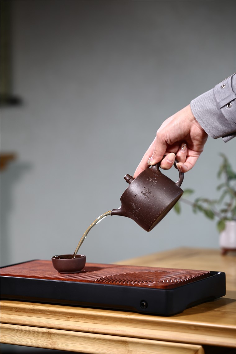 范春荣作品 汉铎套具