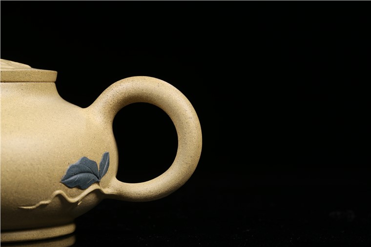 姚华君作品 J19110703