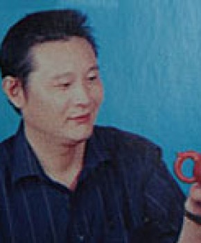 紫砂壶工艺师俞东明名家照片