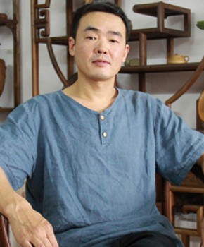紫砂壶工艺师范锡军名家照片
