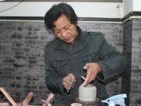 李洪明