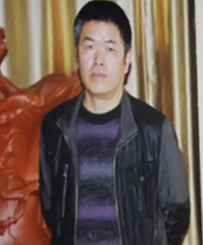 紫砂壶工艺师吴余生名家照片