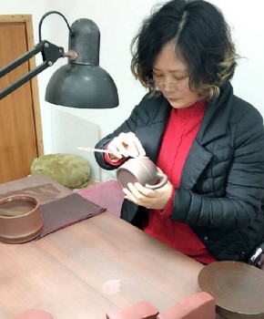 紫砂壶工艺师谈燕飞名家照片