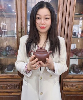 紫砂壶工艺师林晶晶名家照片