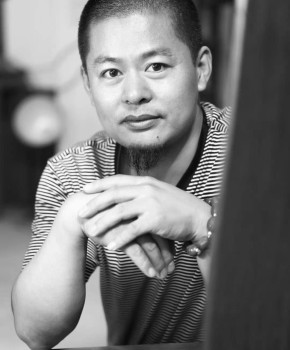 紫砂壶工艺师吴震名家照片