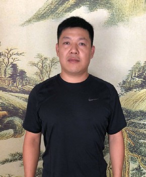 紫砂壶工艺师王志强名家照片