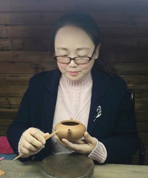 紫砂壶工艺师宋争艳名家照片
