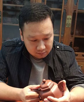 紫砂壶工艺师徐煜名家照片