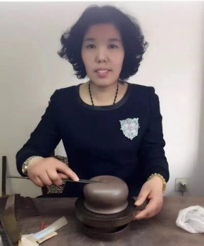 紫砂壶工艺师陈惠萍名家照片