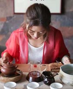 紫砂壶工艺师陈丽娜名家照片
