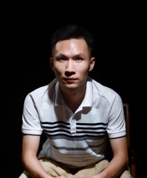 紫砂壶工艺师许云超名家照片