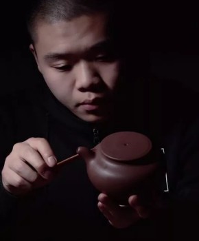 紫砂壶工艺师徐政名家照片