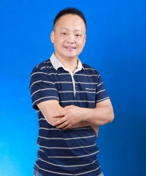 紫砂壶工艺师尹春利名家照片