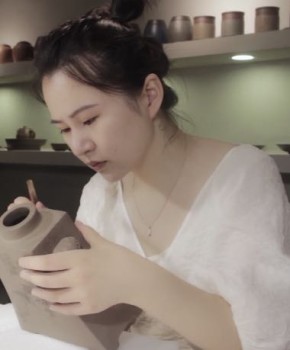 紫砂壶工艺师张婷玉名家照片
